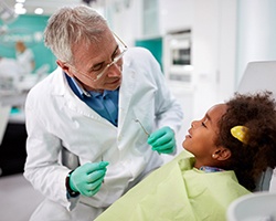 young girl visiting emergency dentist in Birmingham 